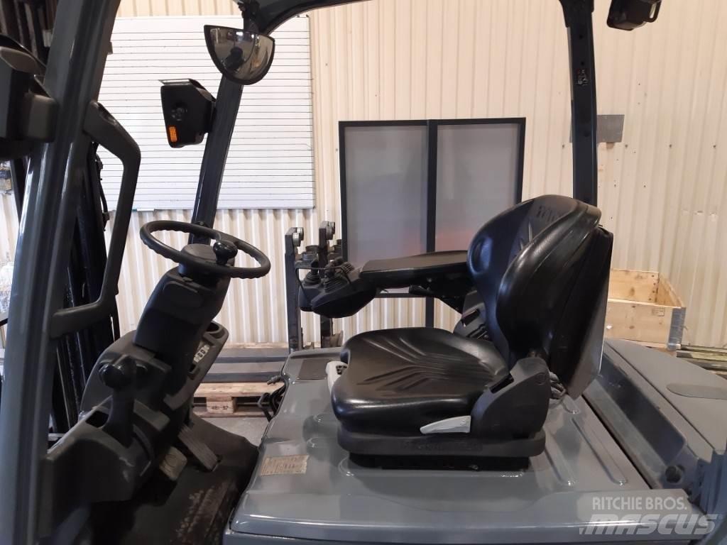 Toyota 8FBMT18 Elektriniai šakiniai krautuvai