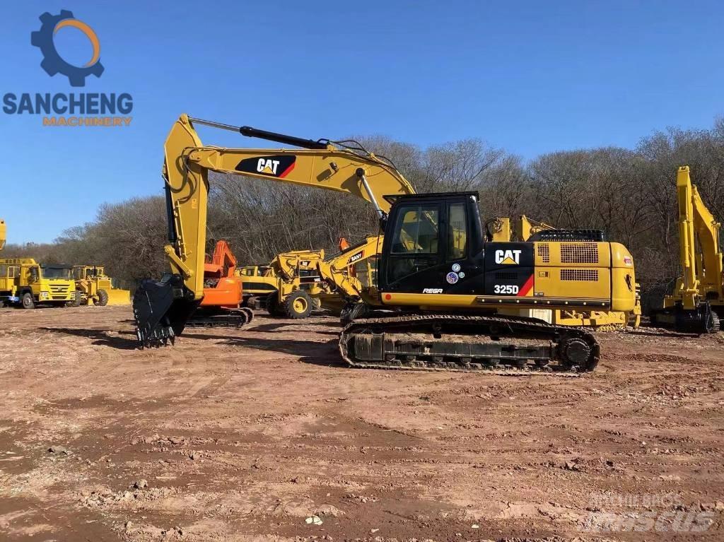 CAT 325 D Vikšriniai ekskavatoriai