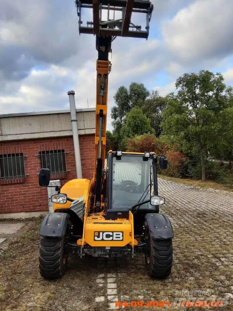 JCB 525-60 Teleskopiniai krautuvai