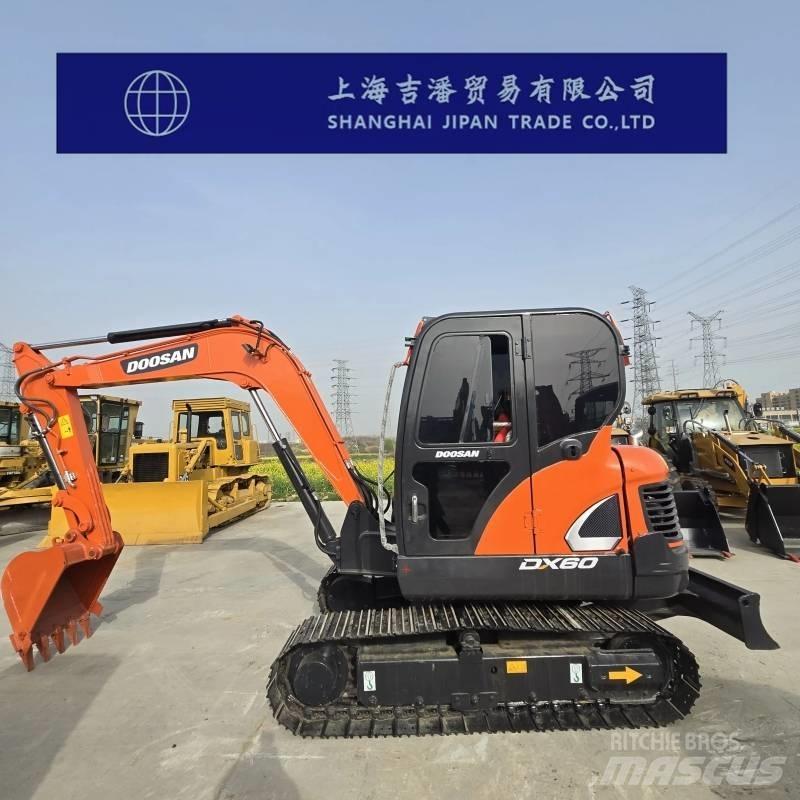 Doosan DX 60 Vikšriniai ekskavatoriai