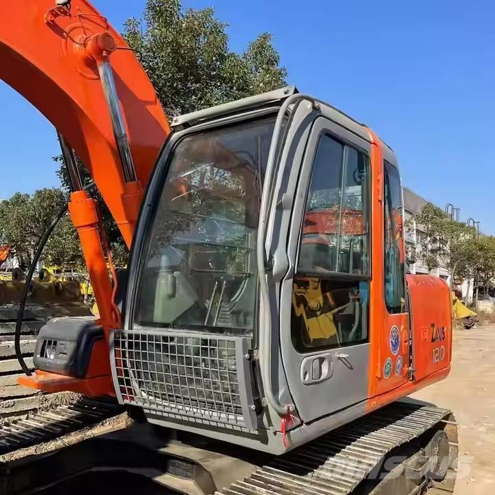 Hitachi ZX120 Vikšriniai ekskavatoriai