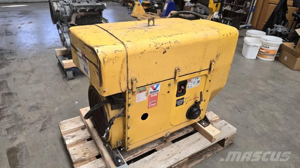 Hatz 4L40C Varikliai