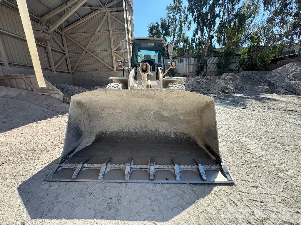 CAT 950 H Naudoti ratiniai krautuvai