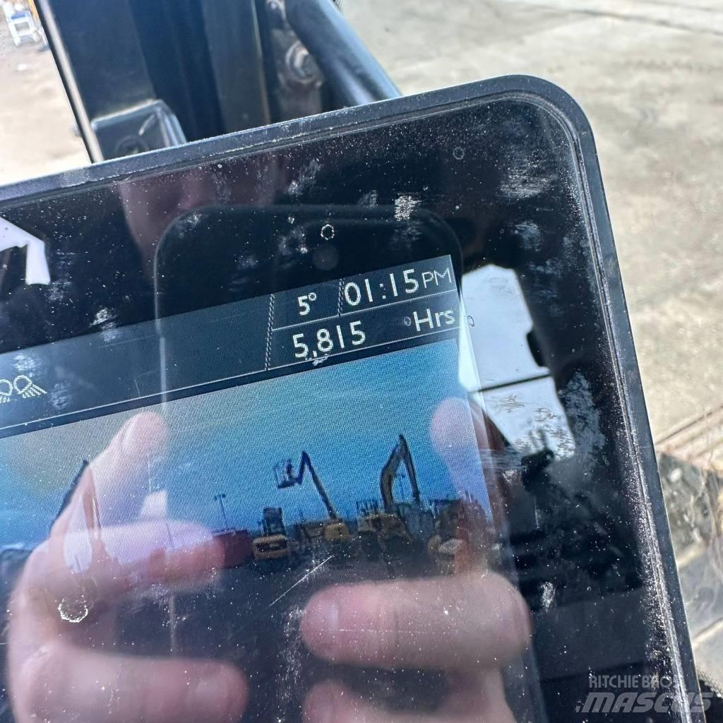 JCB 140 X Vikšriniai ekskavatoriai