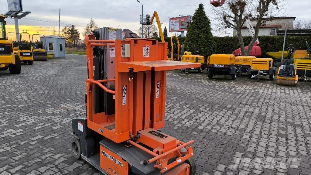 JLG Toucan Duo Vertikalūs stiebiniai keltuvai