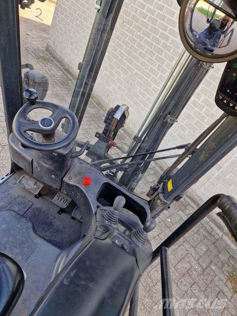 Linde E16P-02 Elektriniai šakiniai krautuvai