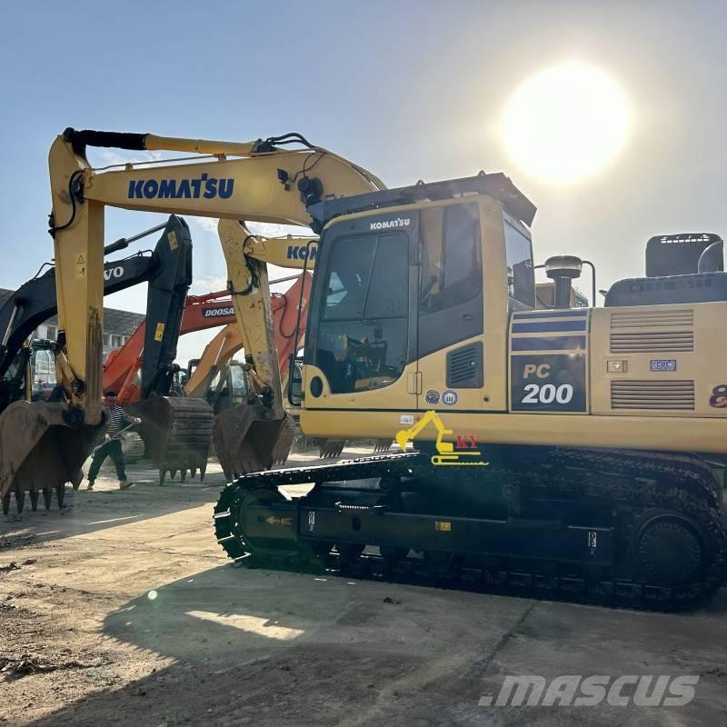 Komatsu PC 200-8 Vikšriniai ekskavatoriai