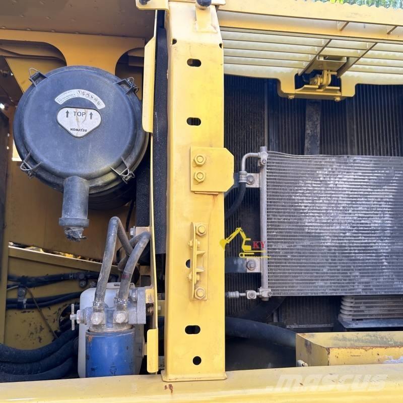 Komatsu PC 200-8 Vikšriniai ekskavatoriai