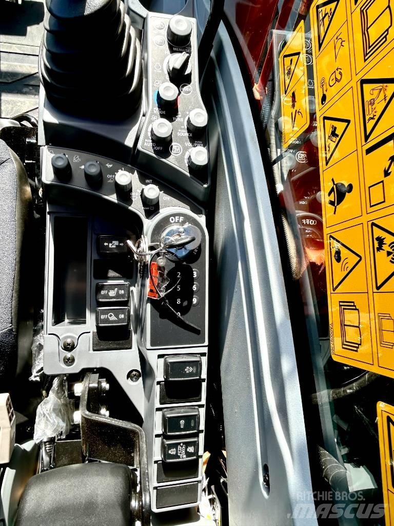 Hitachi ZX130-7 Vikšriniai ekskavatoriai