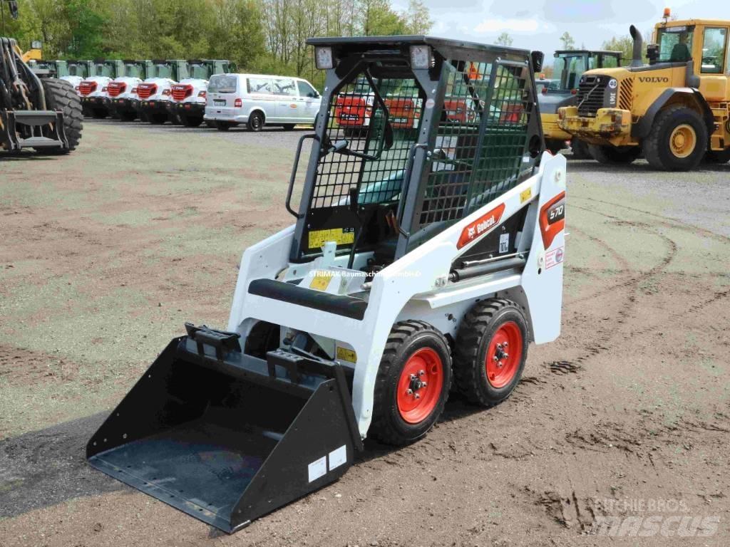 Bobcat S70 Krautuvai su šoniniu pasukimu
