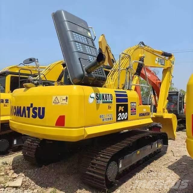 Komatsu PC 200-8 Vidutinės galios ekskavatoriai 7-12 t