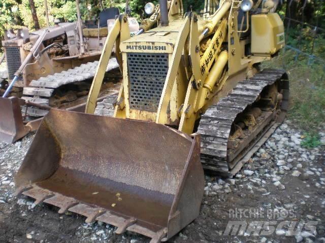 Mitsubishi BS3F Vikšriniai buldozeriai