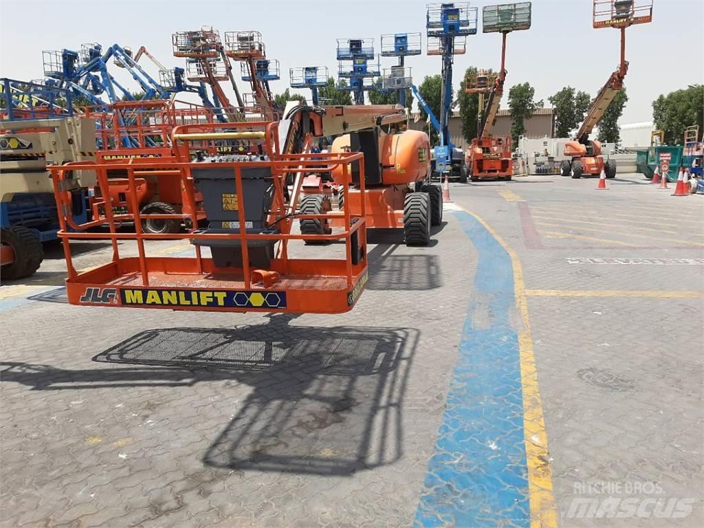 JLG 800AJ Alkūniniai keltuvai