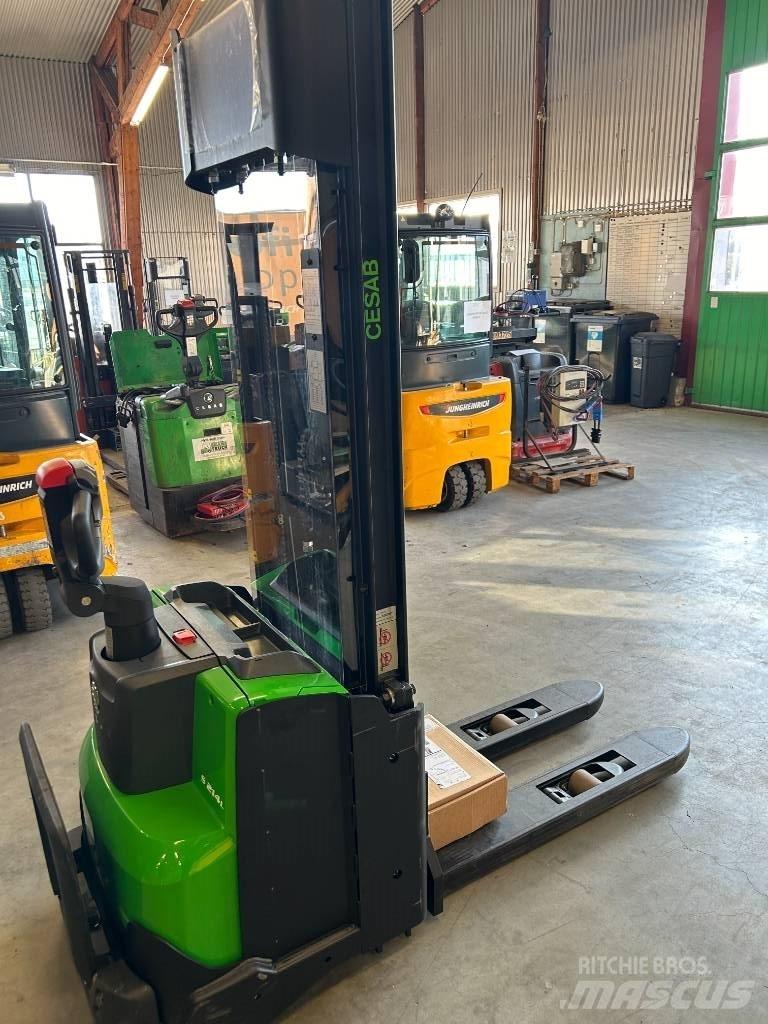 Cesab S 214L Rankiniai vėžimėliai