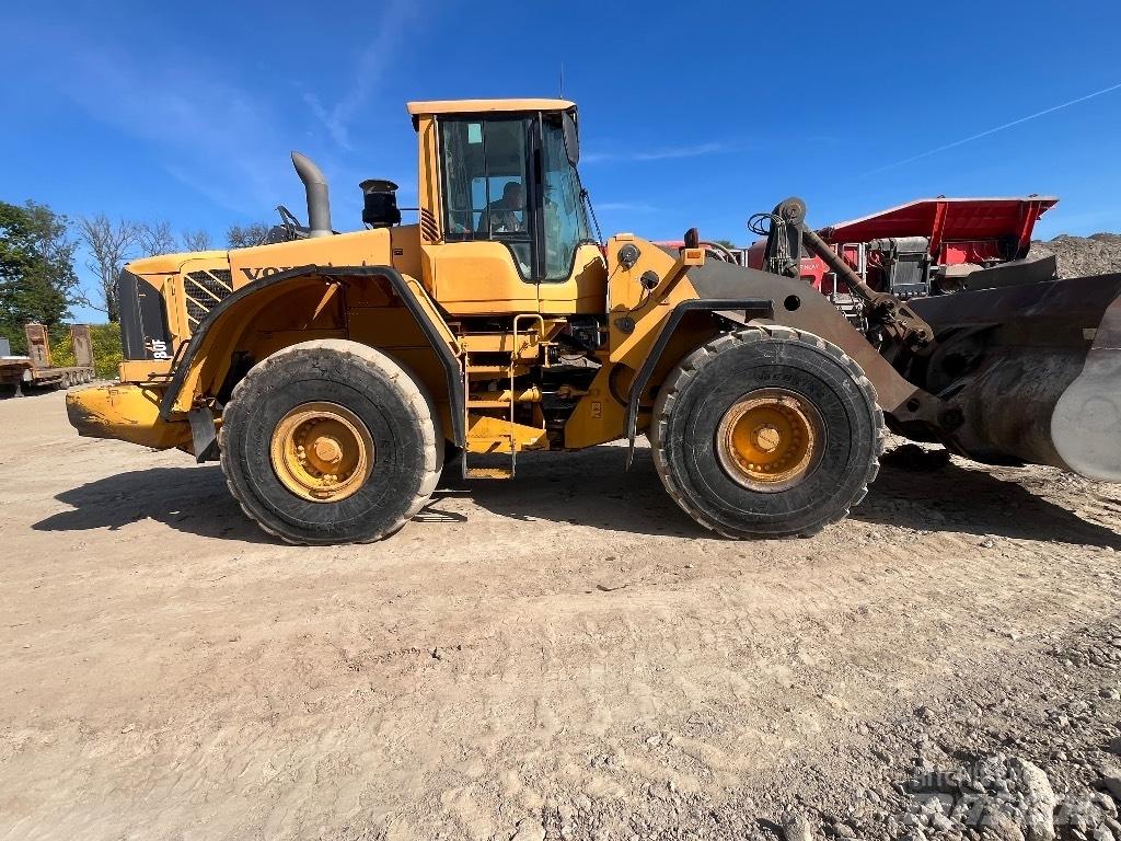 Volvo L180F Naudoti ratiniai krautuvai