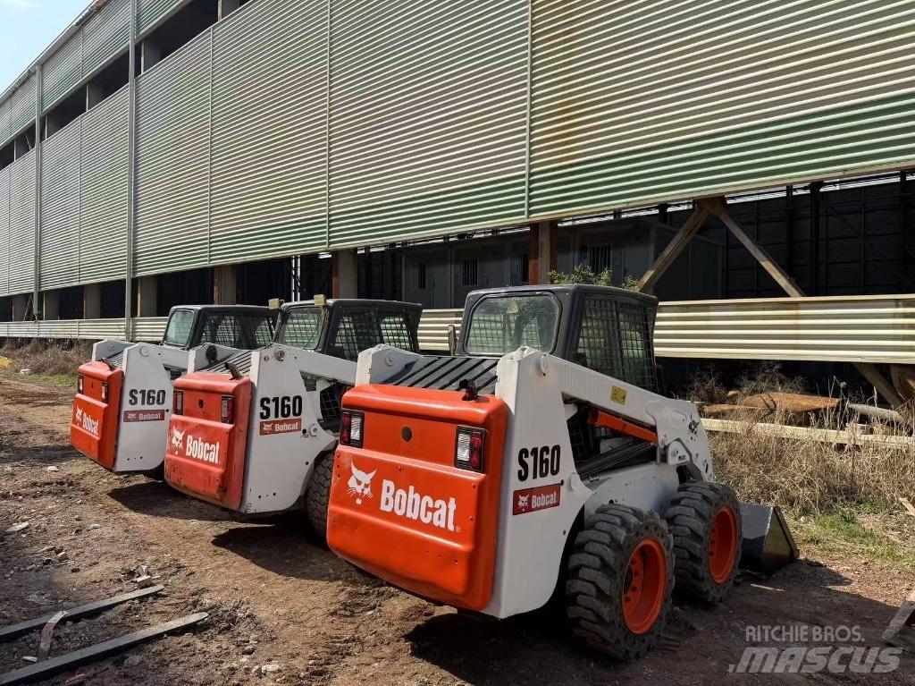 Bobcat S 160 Krautuvai su šoniniu pasukimu