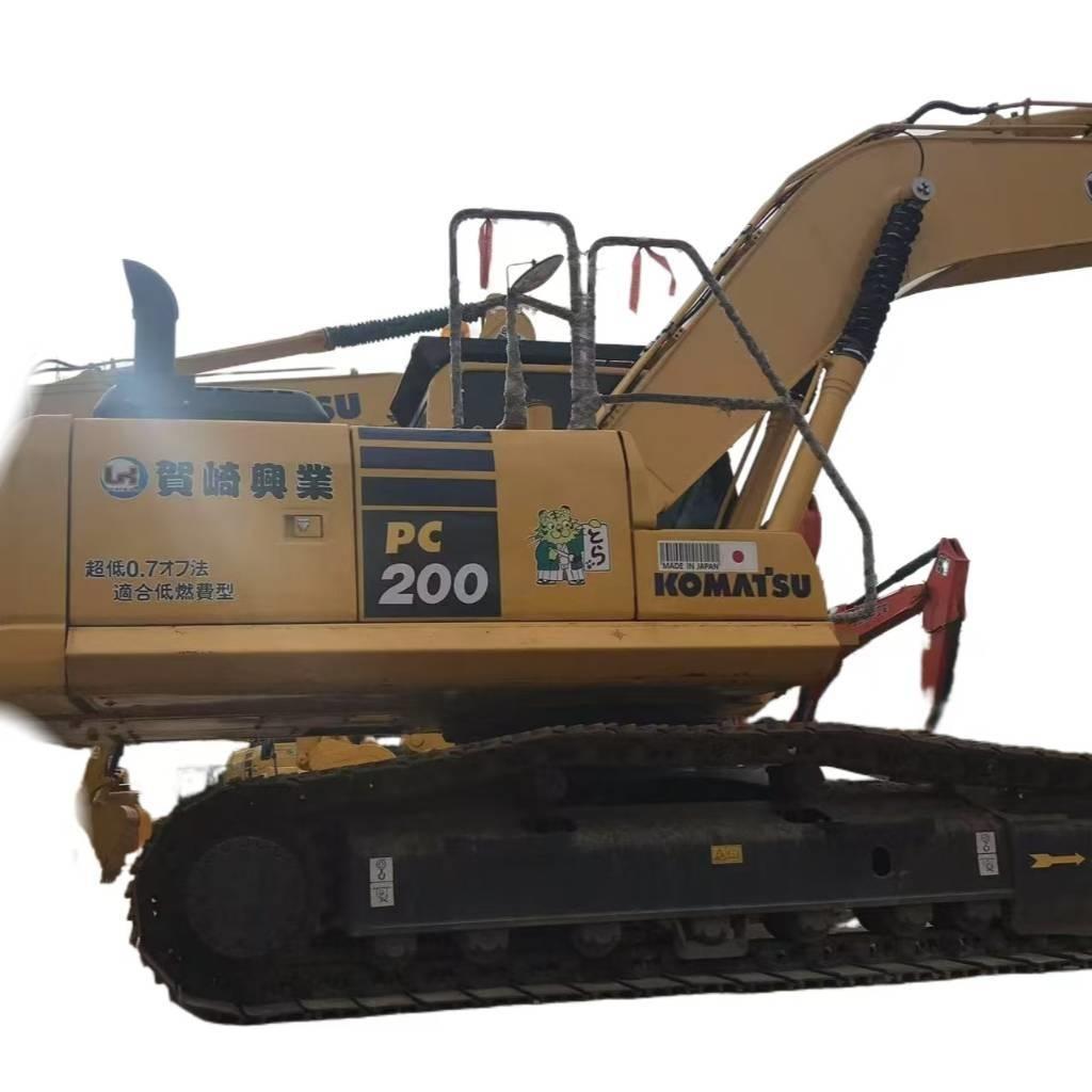 Komatsu PC 200-8 Vikšriniai ekskavatoriai