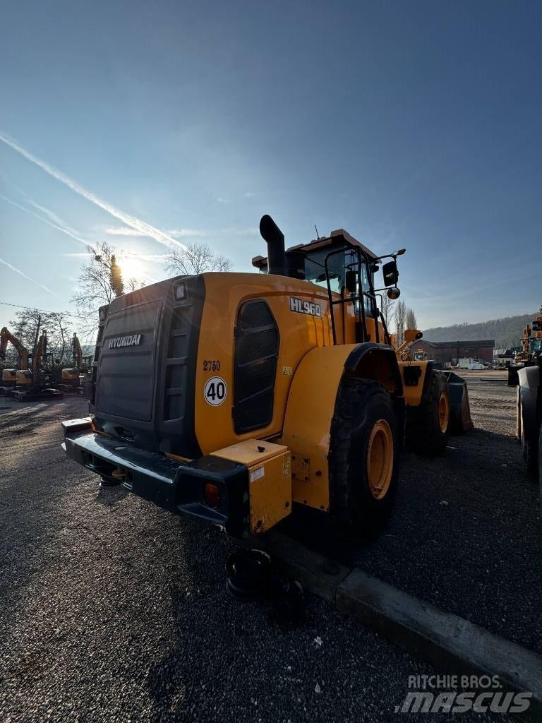 Hyundai HL 960 Naudoti ratiniai krautuvai