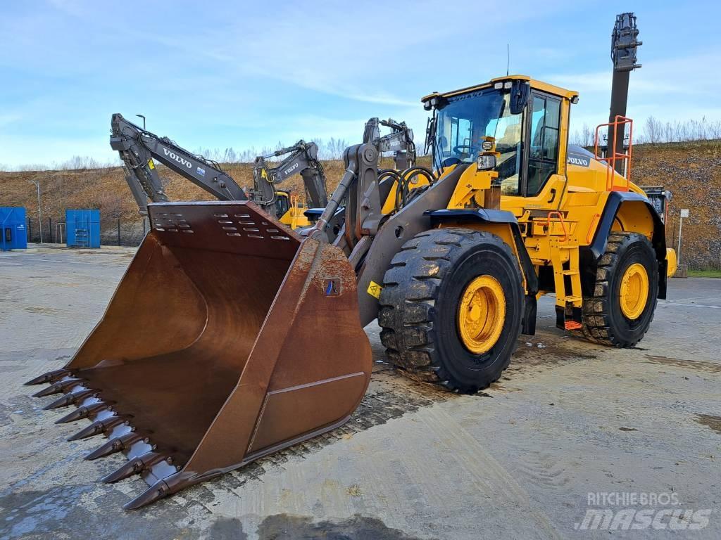 Volvo L 150 H Naudoti ratiniai krautuvai