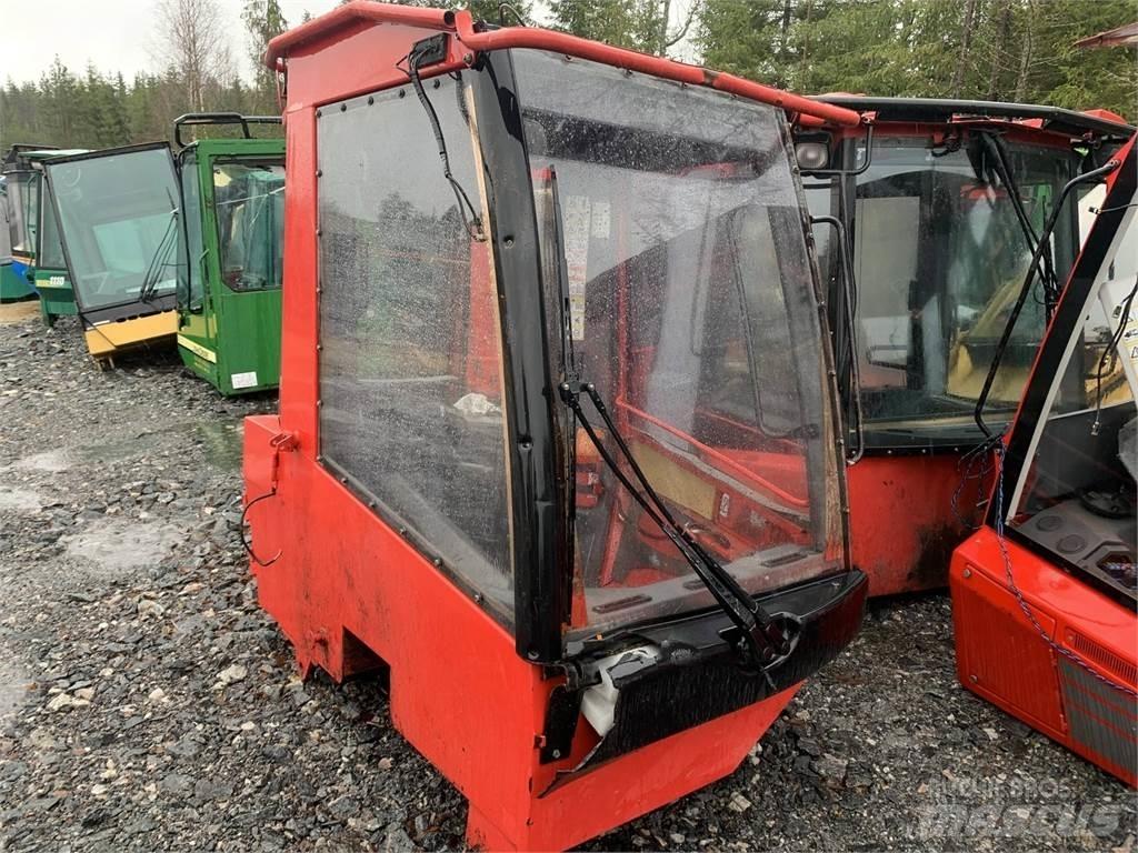 Komatsu 901TX Kabinos ir salonai