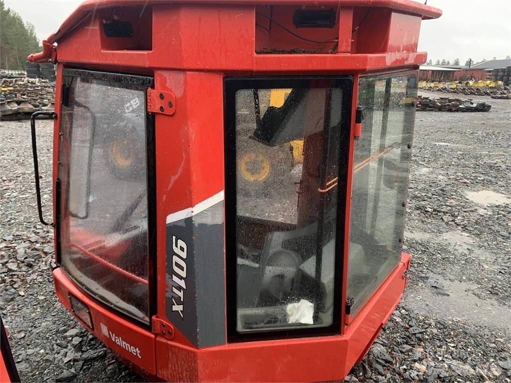 Komatsu 901TX Kabinos ir salonai