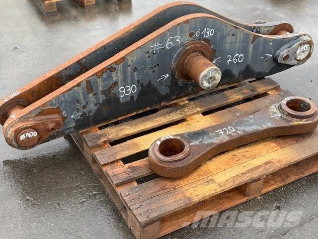 CNH BUCKET LINK Kaušai