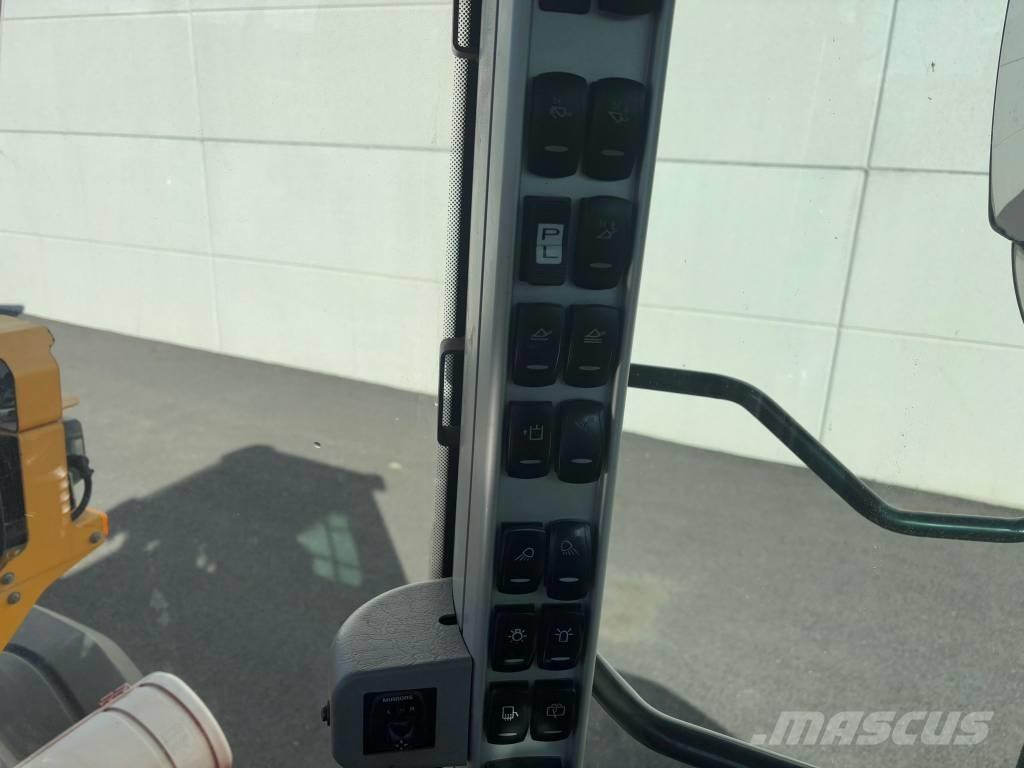 Volvo L 110 H Naudoti ratiniai krautuvai