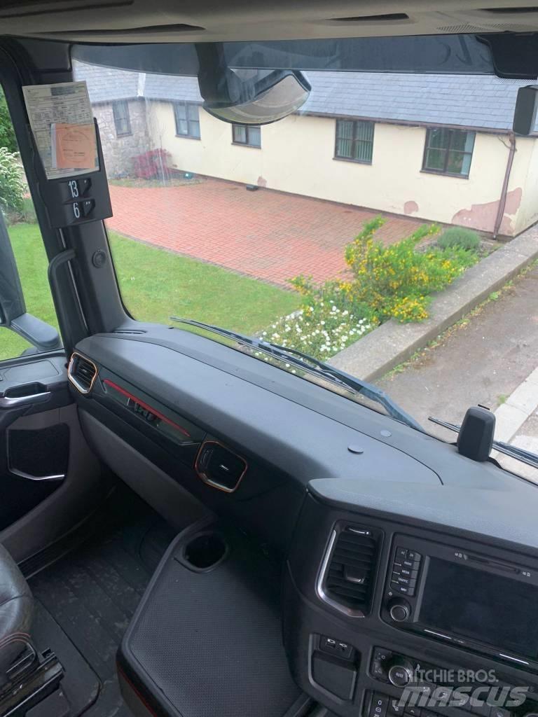 Scania S650 Naudoti vilkikai