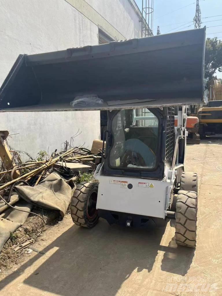 Bobcat S185 Krautuvai su šoniniu pasukimu