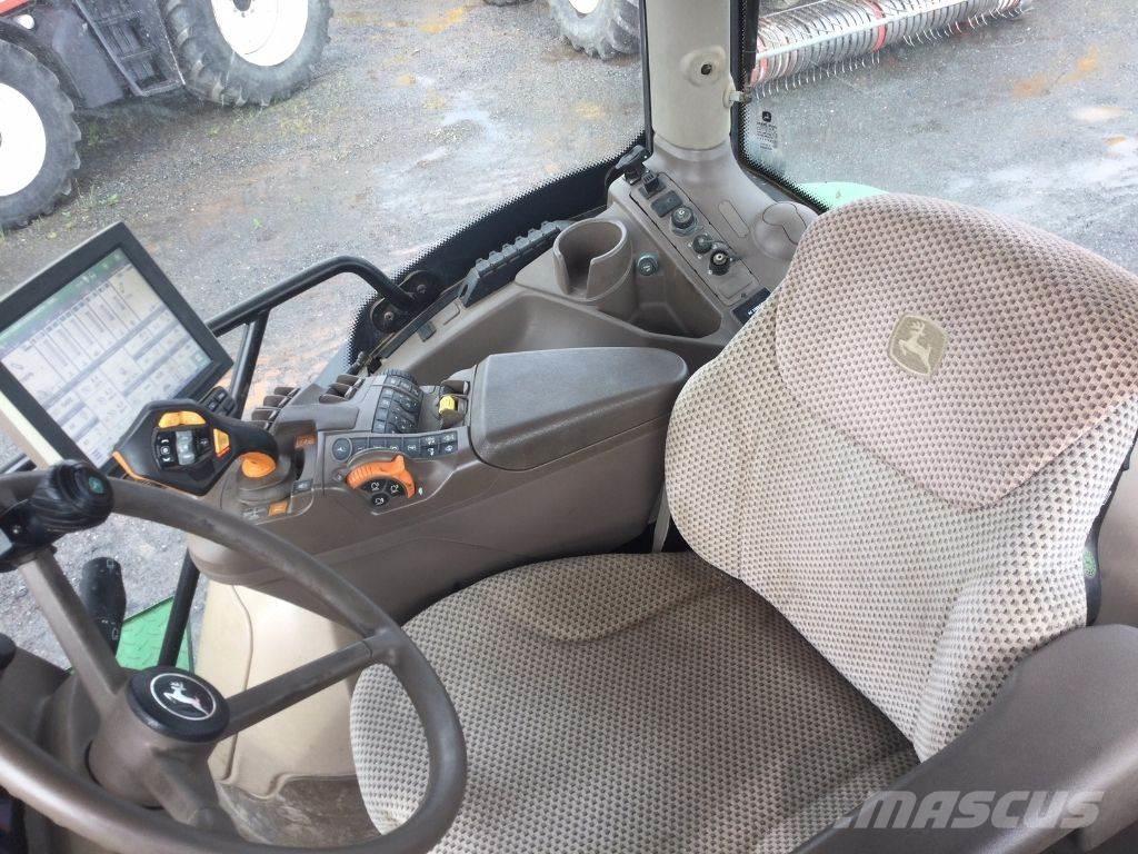 John Deere 6250R Traktoriai