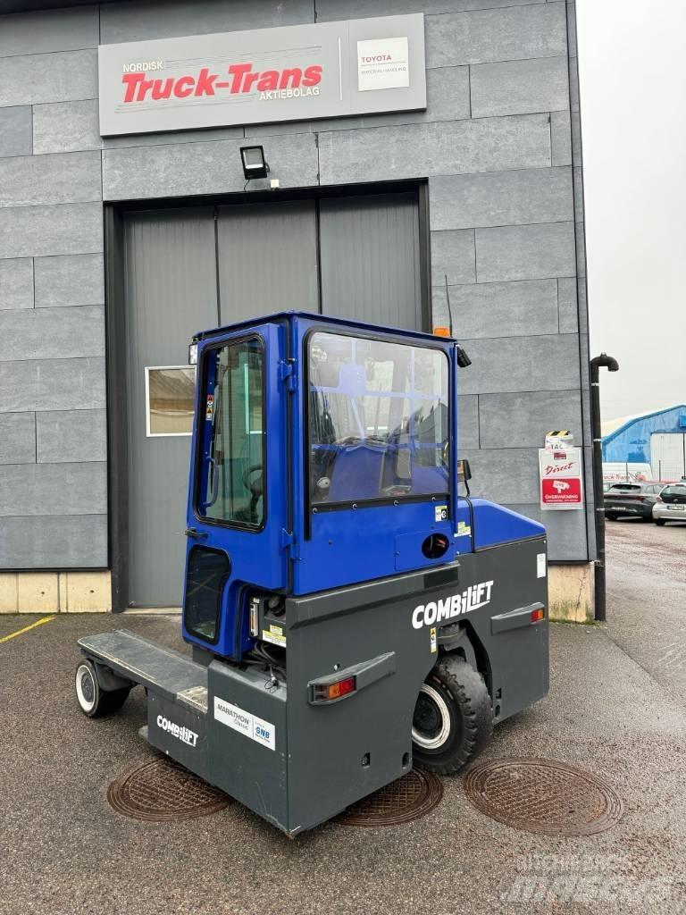 Combilift C4500ET Šakiniai krautuvai su privažiavimu iš visų keturių pusių
