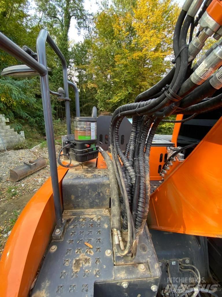 Doosan DX 140 LCR-5 Vikšriniai ekskavatoriai