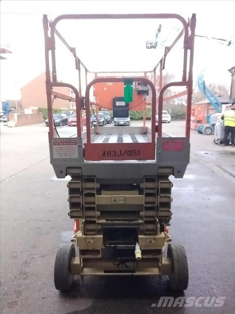 JLG 2646 ES Žirkliniai keltuvai