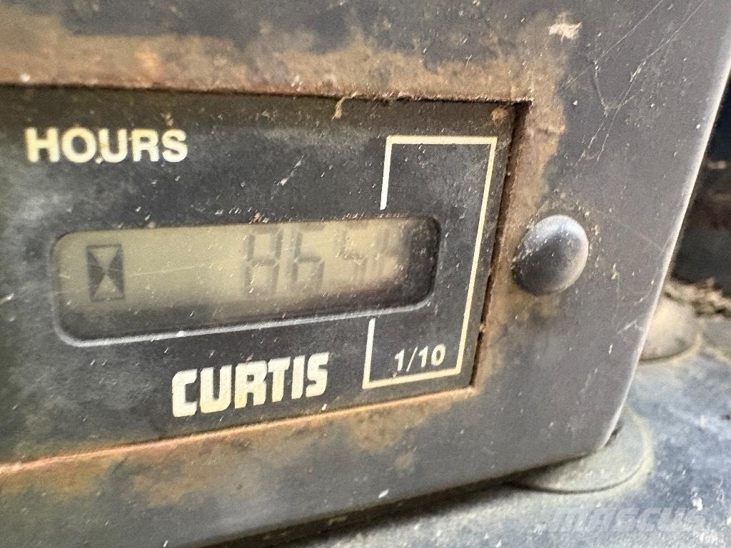 JCB 3T ST Statybiniai savivarčiai sunkvežimiai