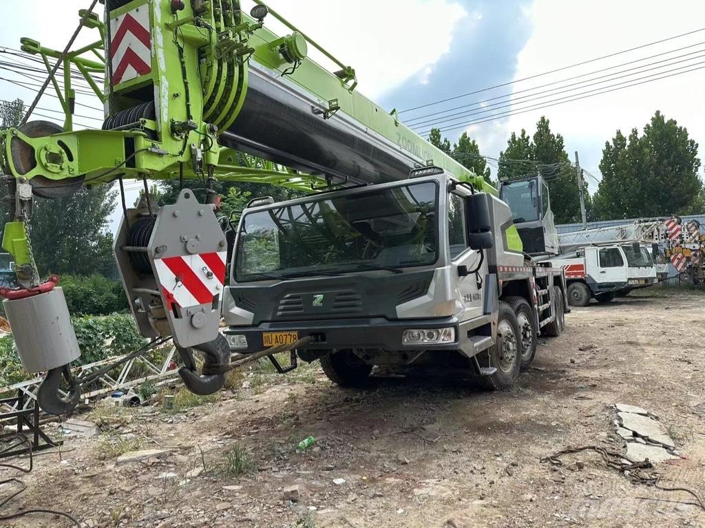 Zoomlion ZTC700 Visureigiai kranai