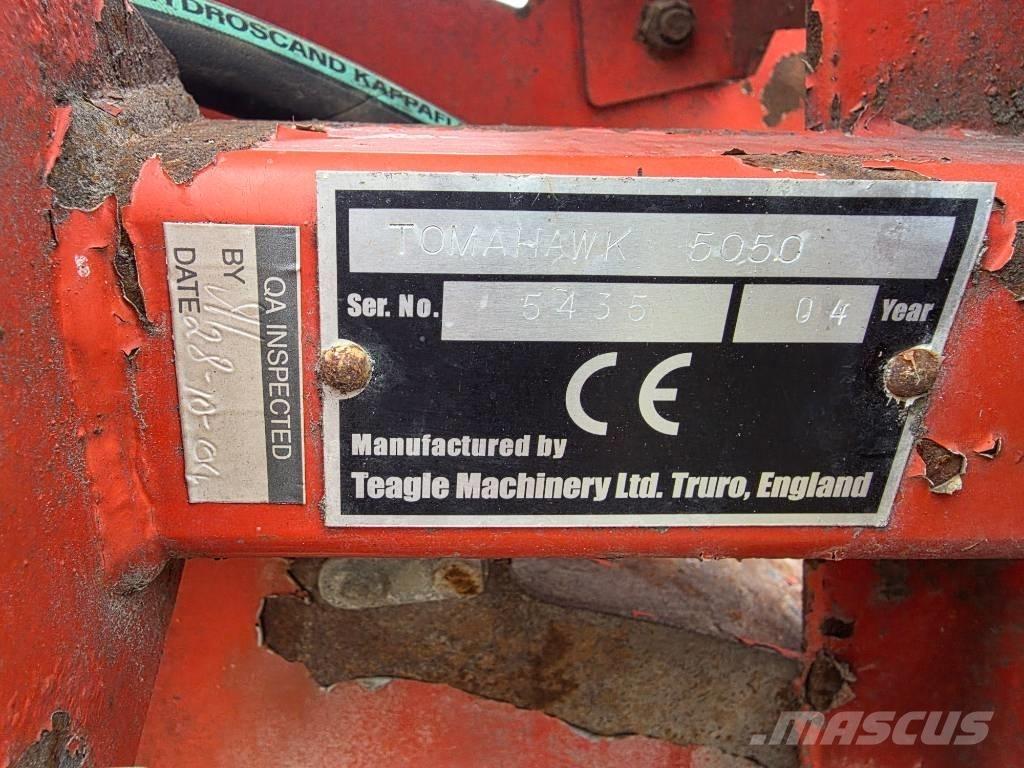 TEAGLE TOMAHAWK 5050 Ryšulių smulkinimo, pjaustymo ir išvyniojimo įrenginiai