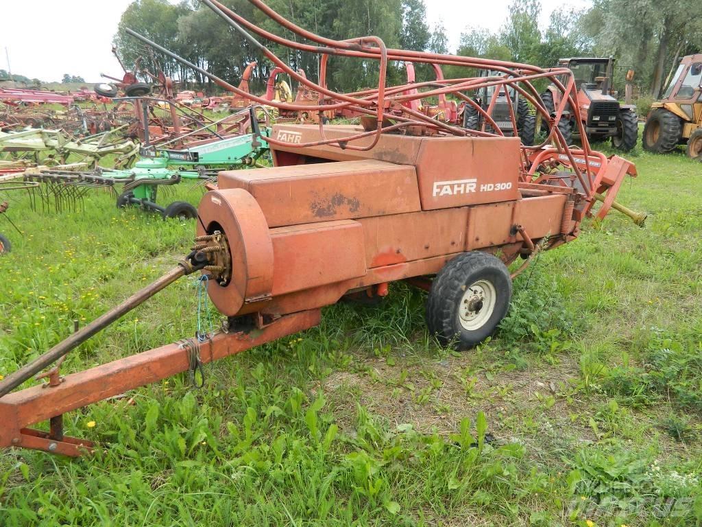 Deutz-Fahr HD300 Stačiakampių ryšulių presai