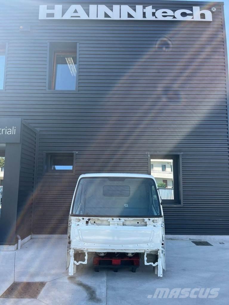 Mitsubishi S MODEL Kabinos ir salonai