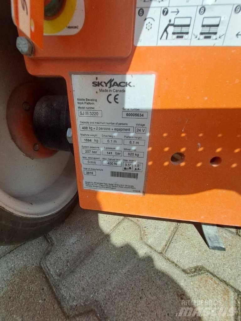 SkyJack SJIII 3220 Žirkliniai keltuvai