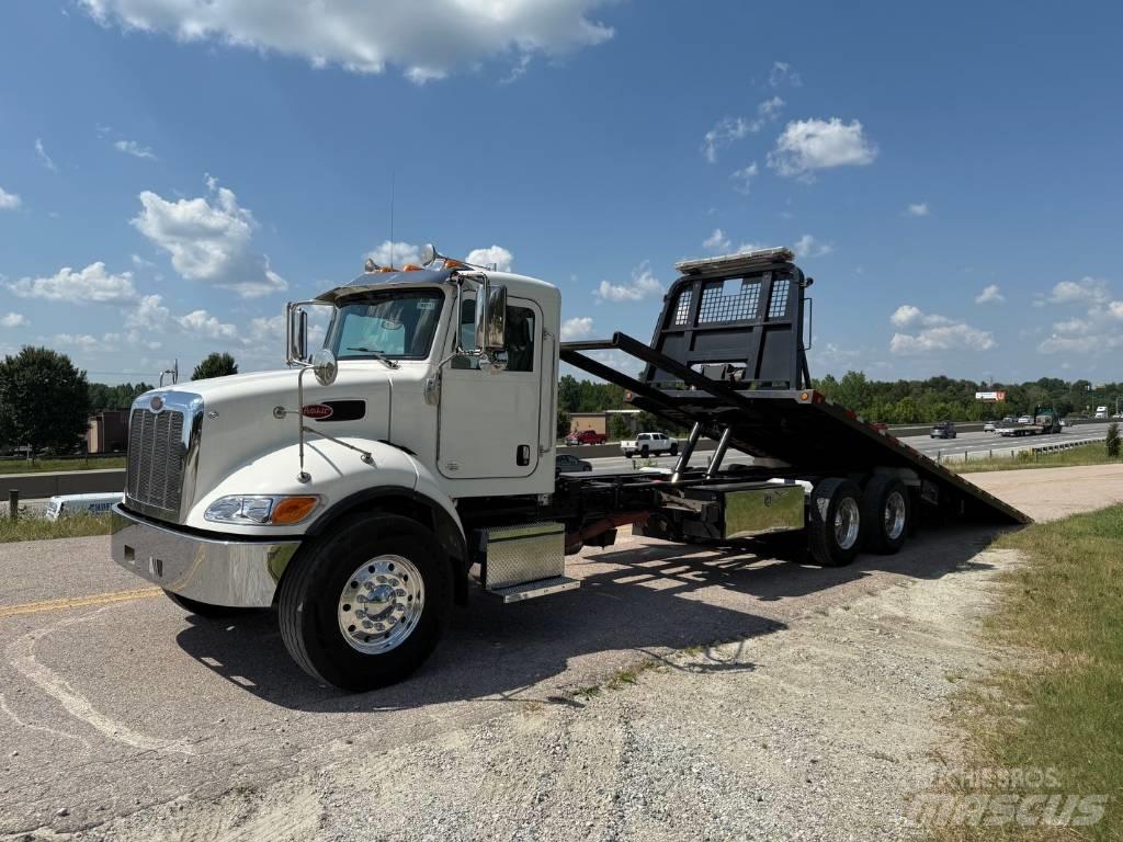 Peterbilt 348 Pagalbos kelyje automobiliai
