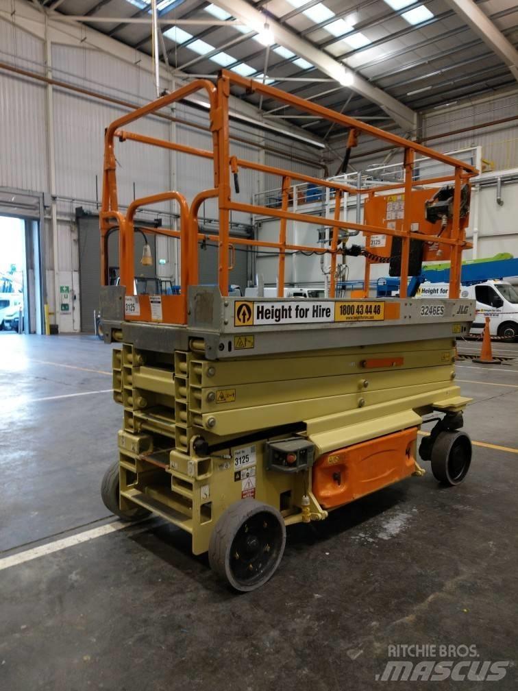 JLG ES 3246 Žirkliniai keltuvai