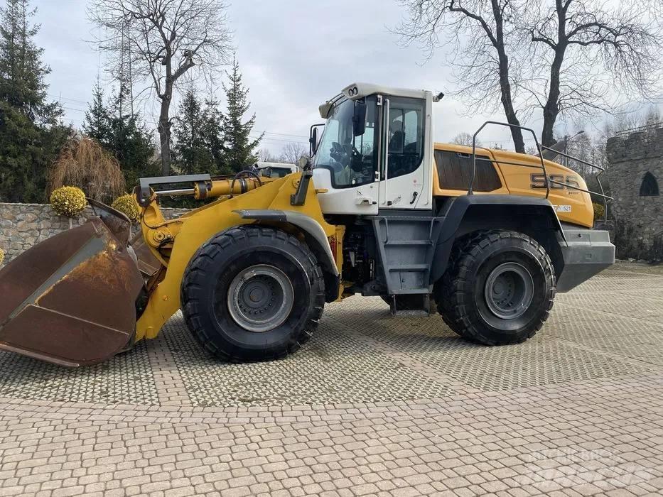 Liebherr L 566 Naudoti ratiniai krautuvai