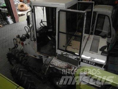 Schaeff SKL 832 Naudoti ratiniai krautuvai