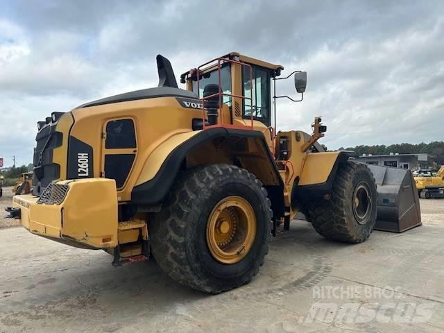 Volvo L 260 H Naudoti ratiniai krautuvai