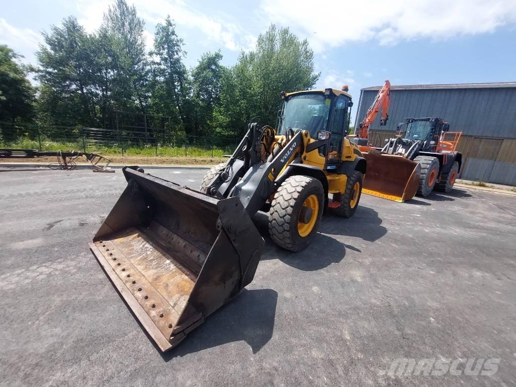 Volvo L 45 H Naudoti ratiniai krautuvai