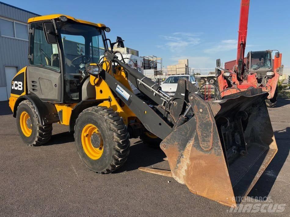 JCB 406 Naudoti ratiniai krautuvai
