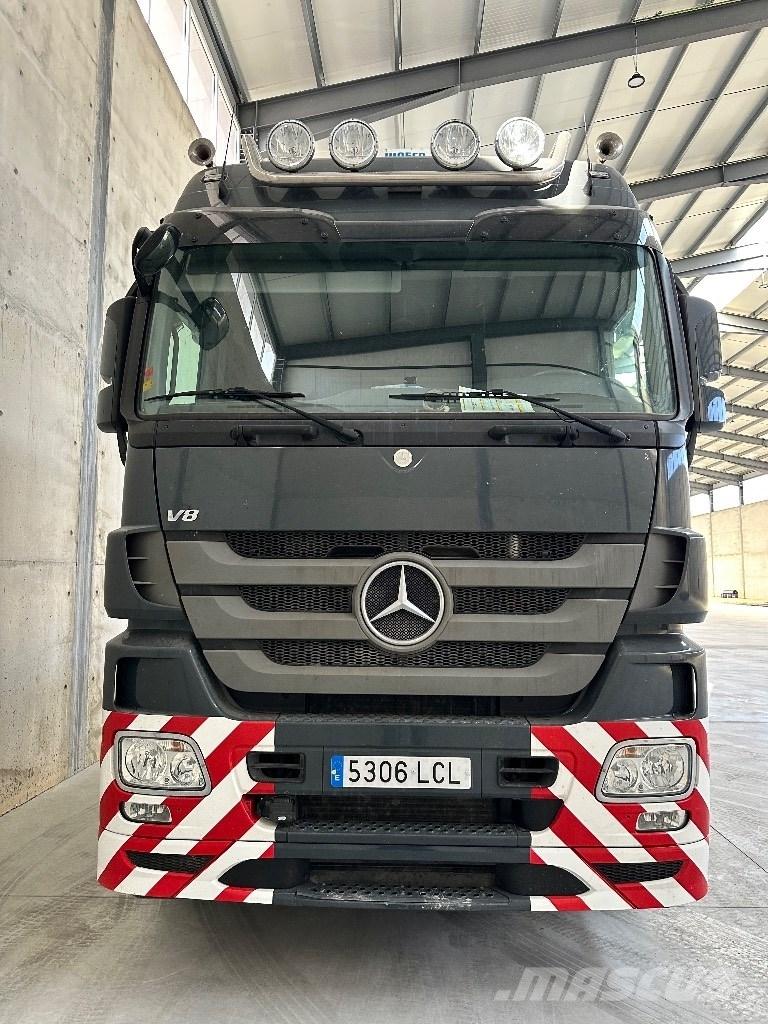 Mercedes-Benz 4165 S Naudoti vilkikai