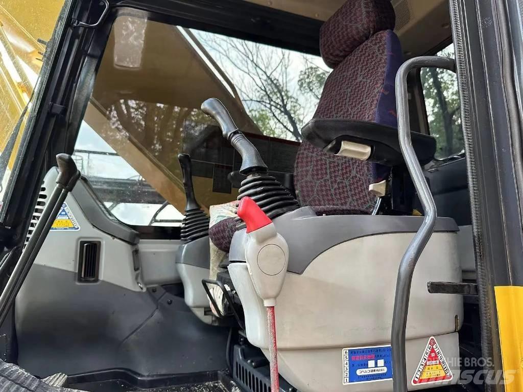 Komatsu PC 220-7 Vikšriniai ekskavatoriai