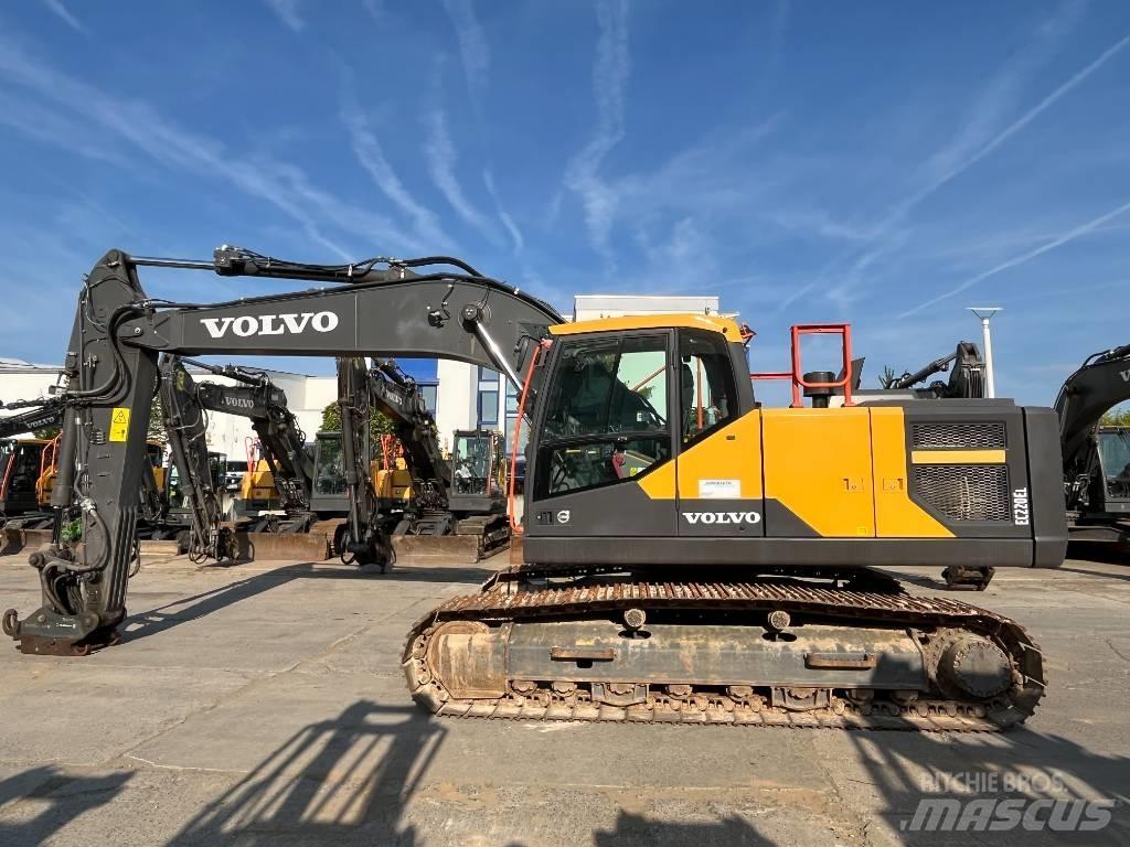 Volvo EC220EL Vikšriniai ekskavatoriai