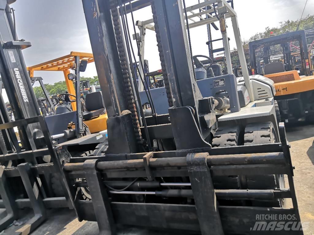 TCM 10 TON Dyzeliniai krautuvai